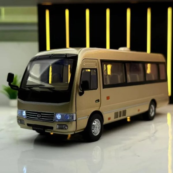 Автобус мет. 20см Тойота Кастерс